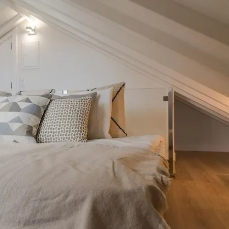 Tejo Riverside Chill Duplex Apartment Lisbon